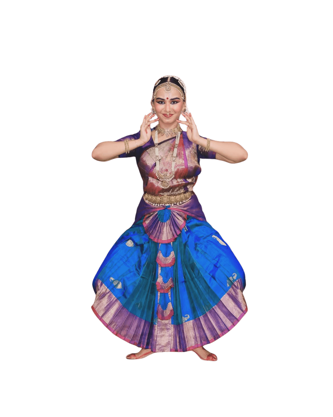 Shaayaree Patil in a classical Bharatanatyam basic pose